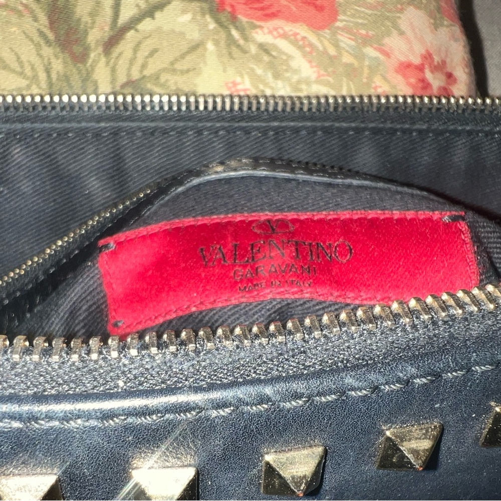 VALENTINO GARAVINO ROCKSTUD CLUTCH - Picture 3 of 6